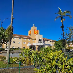 Hotel 10 ***